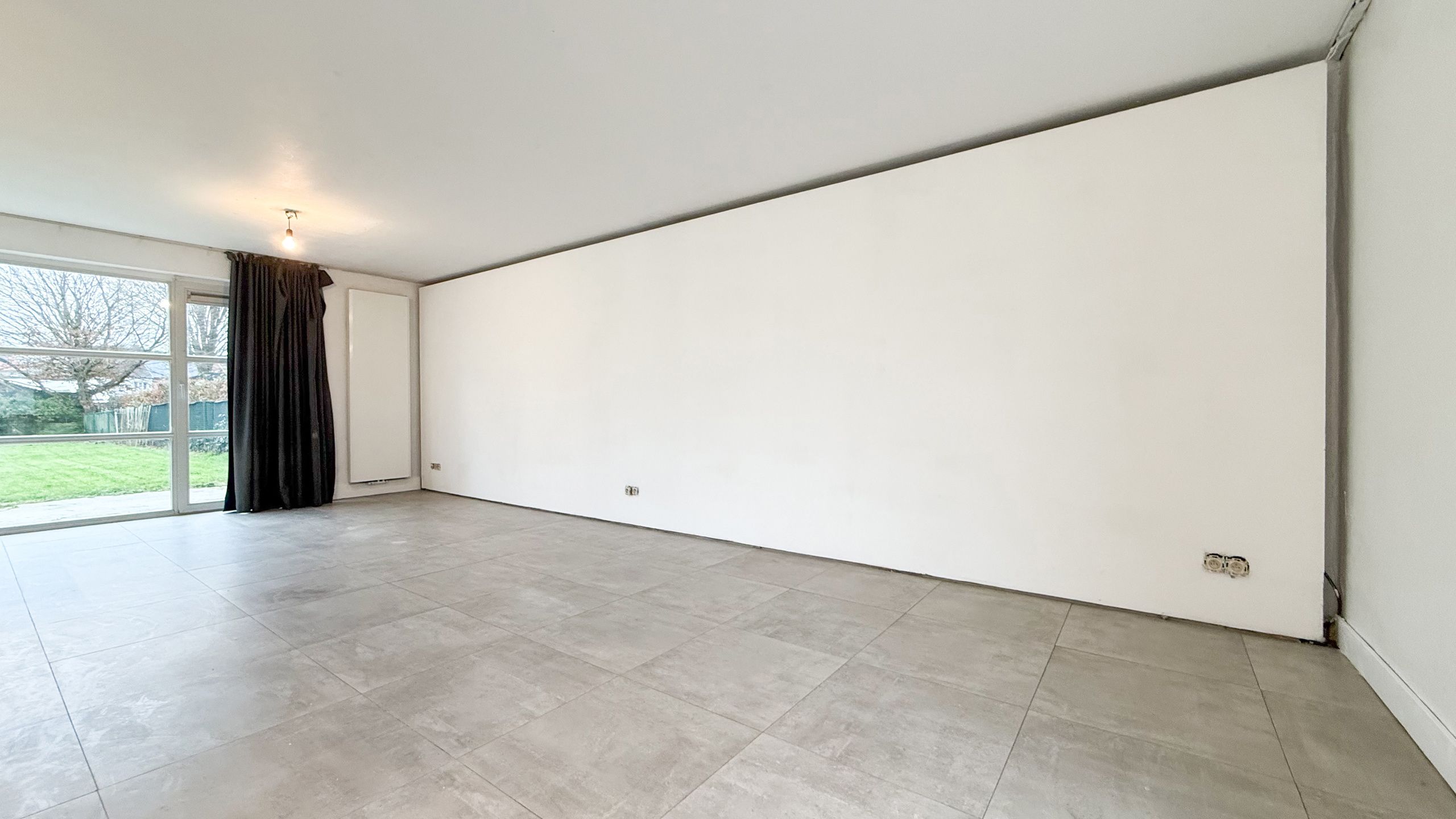 Te renoveren woning met grote tuin in doodlopende straat! foto 10