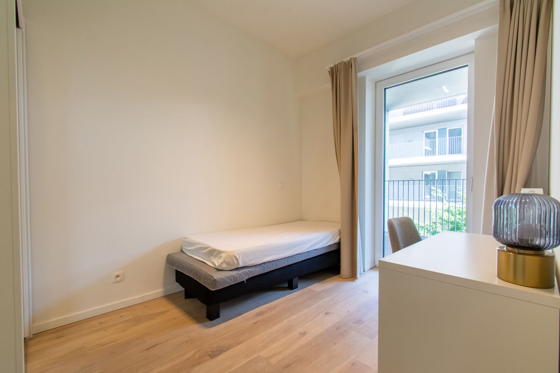 2 slaapkamer gemeubeld app. met groot terrras foto 11