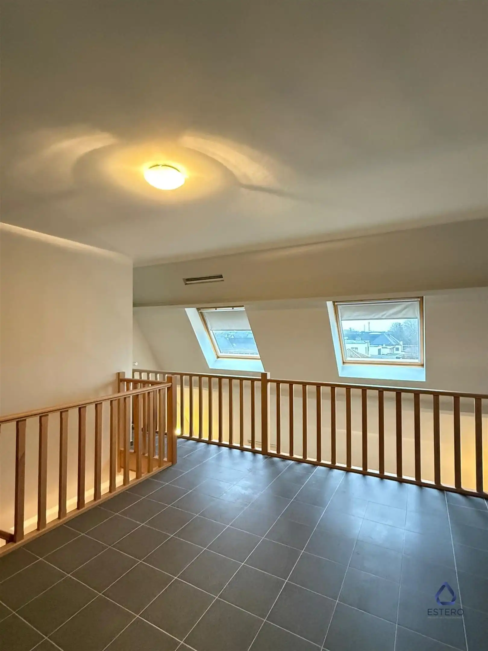 Ruim 1 slaapkamerappartement nabij centrum Aalst foto 8