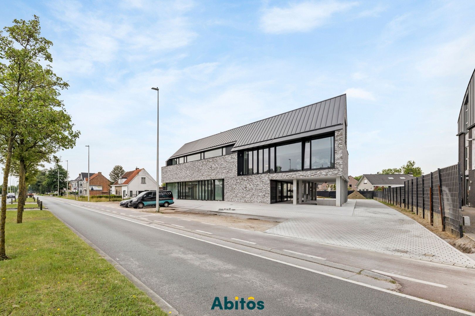 Commerciële ruimte met uitstekende visibiliteit en bereikbaarheid foto 3