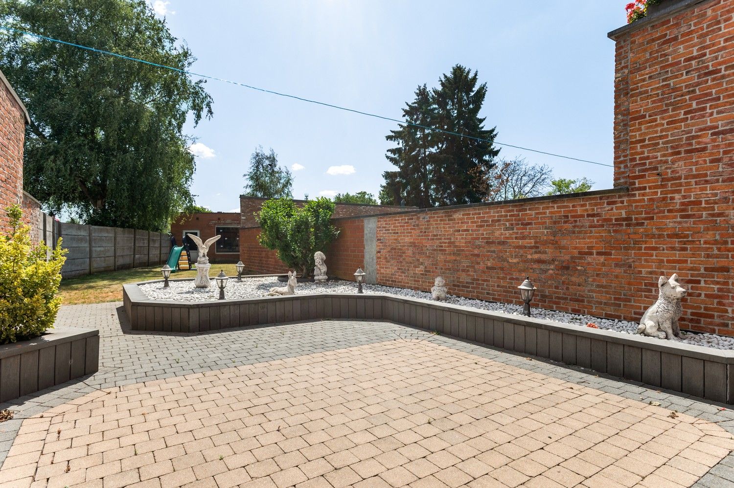 Huis met 3 - 4 slaapkamers, tuin en grote kelder in Wommelgem! foto 17