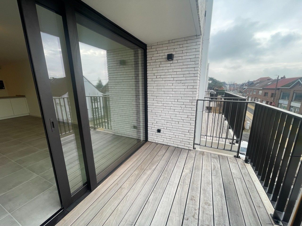 Nieuwbouw appartement met twee slaapkamers, terras, berging en staanplaats foto 5