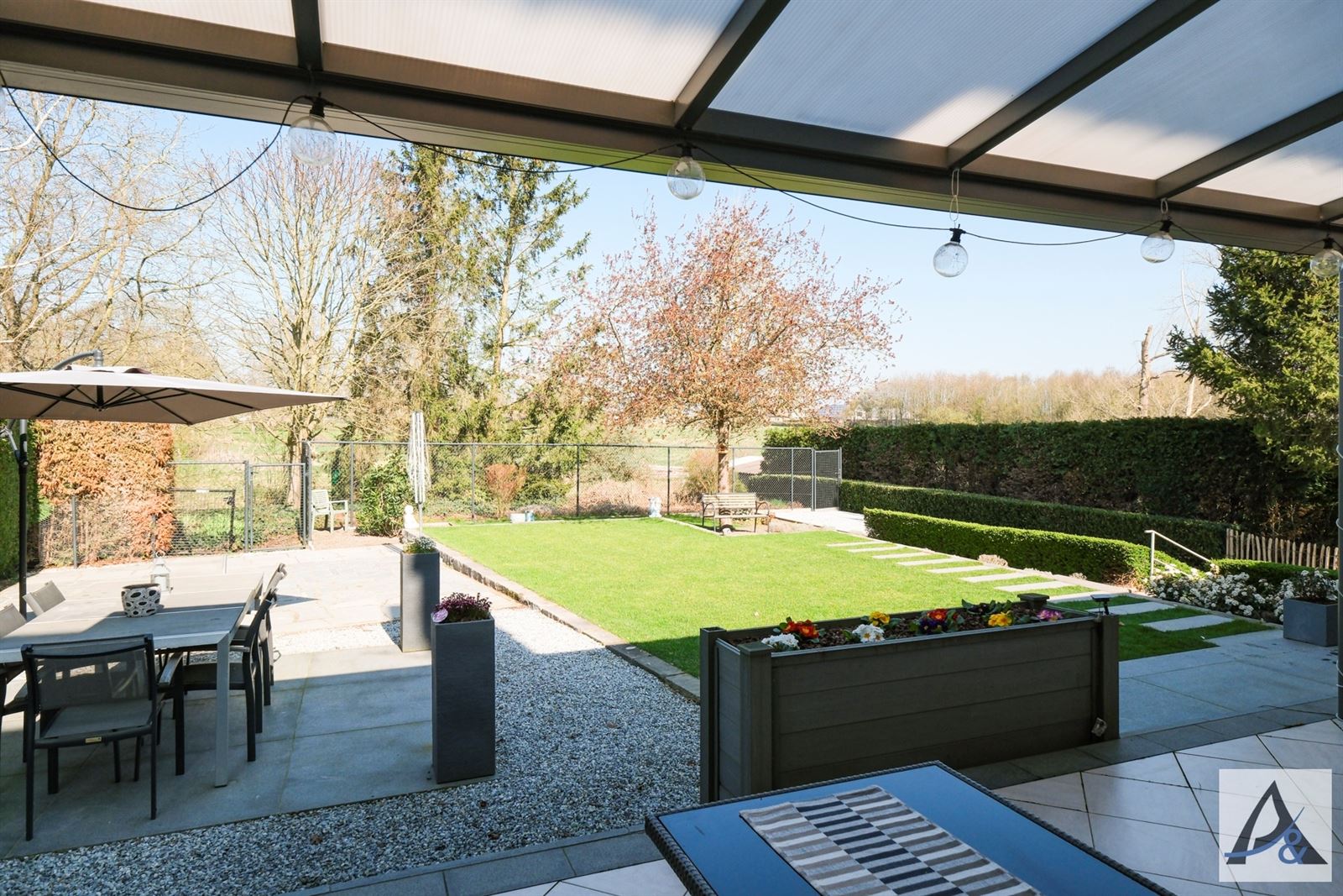 Uitgeruste en instapklare woning op landelijke locatie met label A foto 38