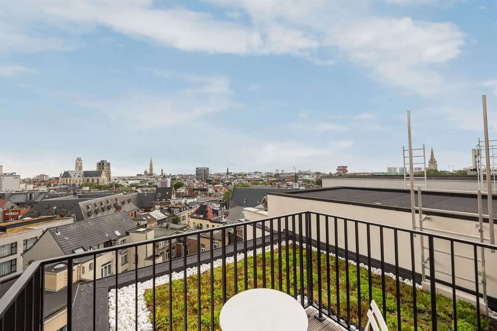 Volledige nieuw duplexappartement bovenop Art-Deco-gebouw foto 22