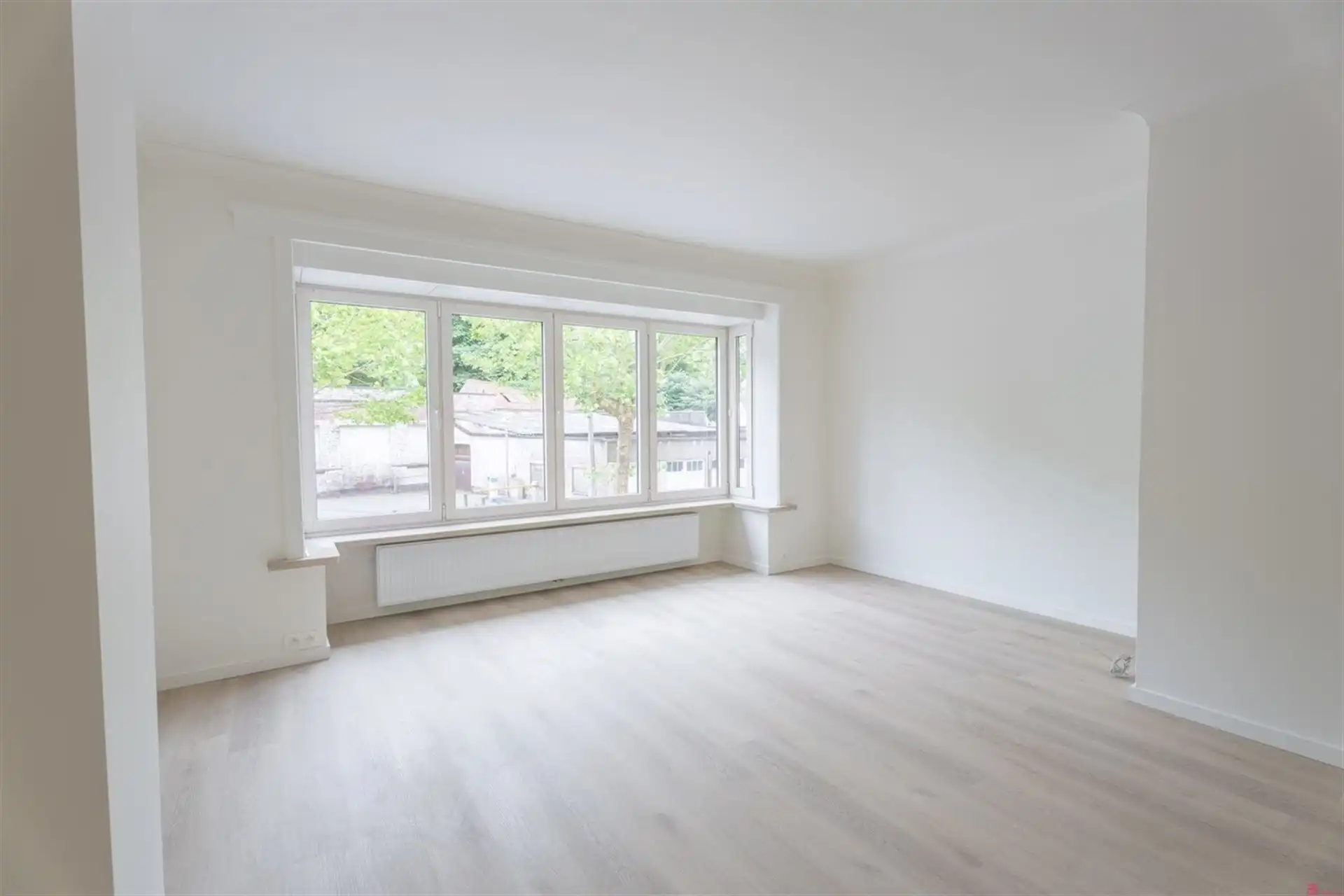 Volledig gerenoveerd appartement met zalig terras foto 7