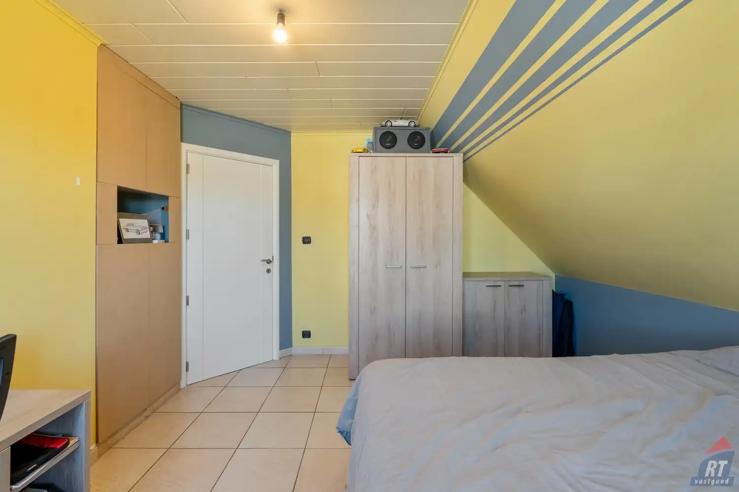 Zeer ruime, instapklare gezinswoning met  4 tot 5 slaapkamers foto 23