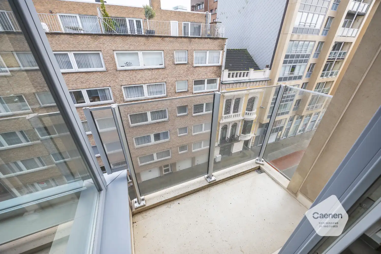 Eén slaapkamer appartement in centrum Oostende foto 7