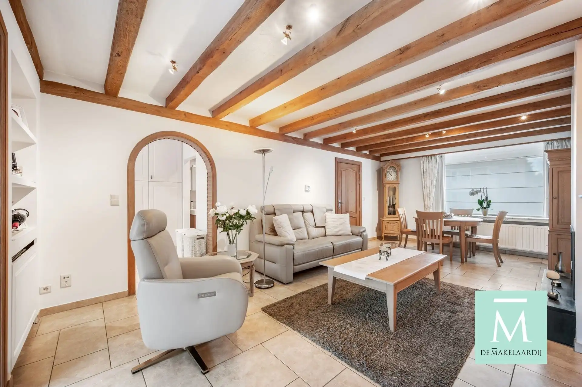 Volledig gerenoveerde woning met aangename tuin  foto 6