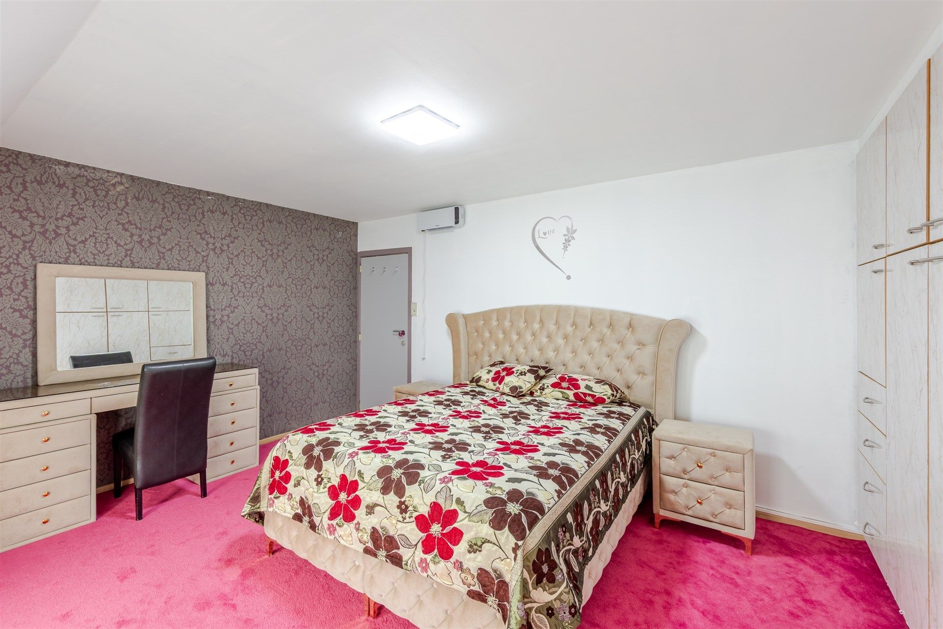 Instapklare woning met 2 slaapkamer en gezellige koer foto 11