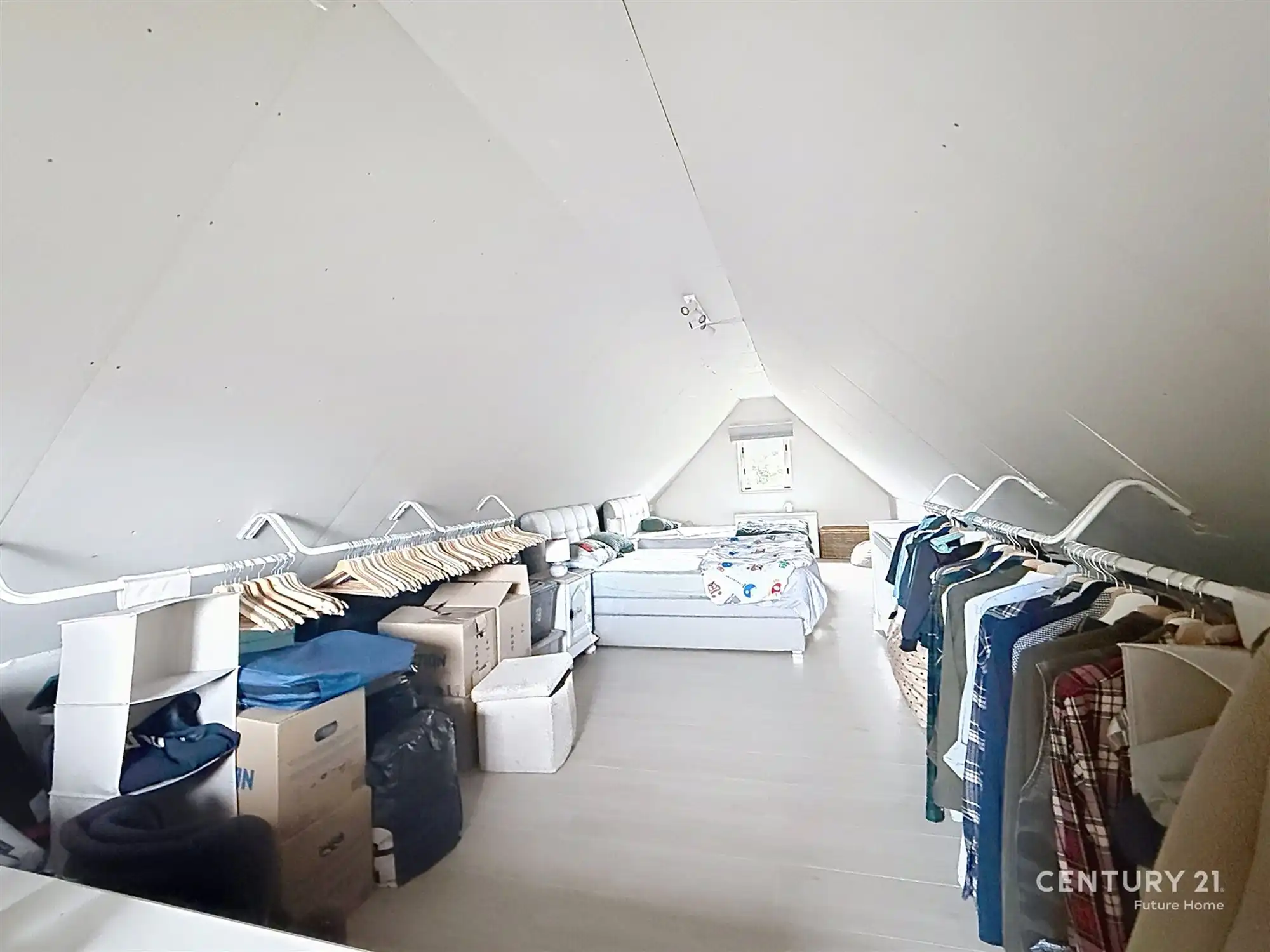 Prachtige ruwbouw woning met afgewerkt bijgebouw te koop! foto 33