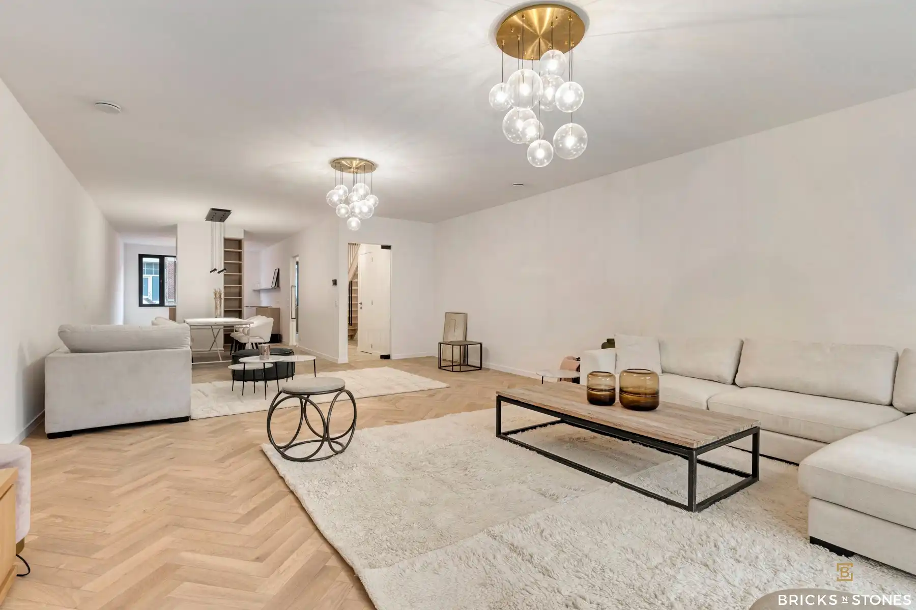 Nieuwbouwwoning met 4 slaapkamers en zonnige tuin foto 5