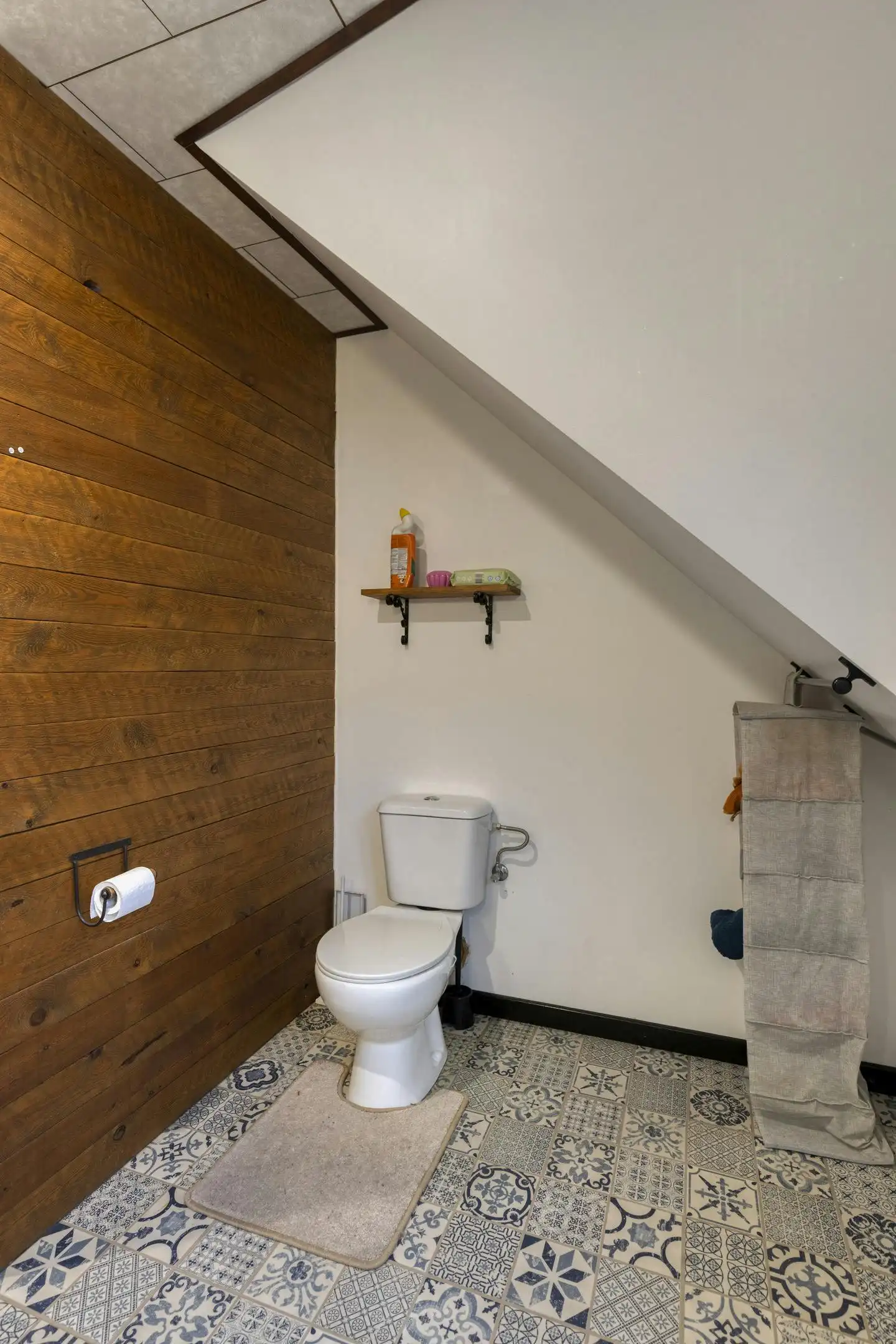 Ruime instapklare woning met 2 slaapkamers te koop in Leest foto 15