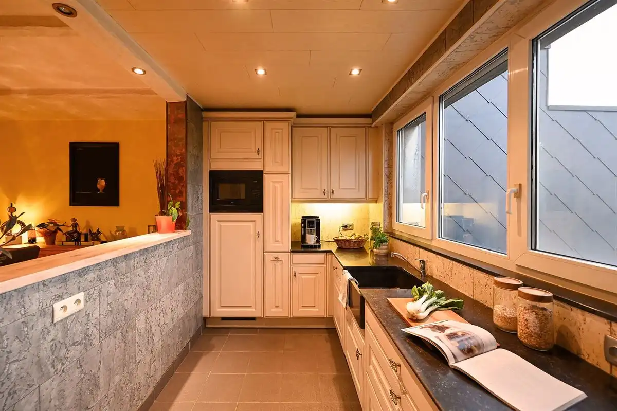 Ruime woning met veel mogelijkheden foto 9