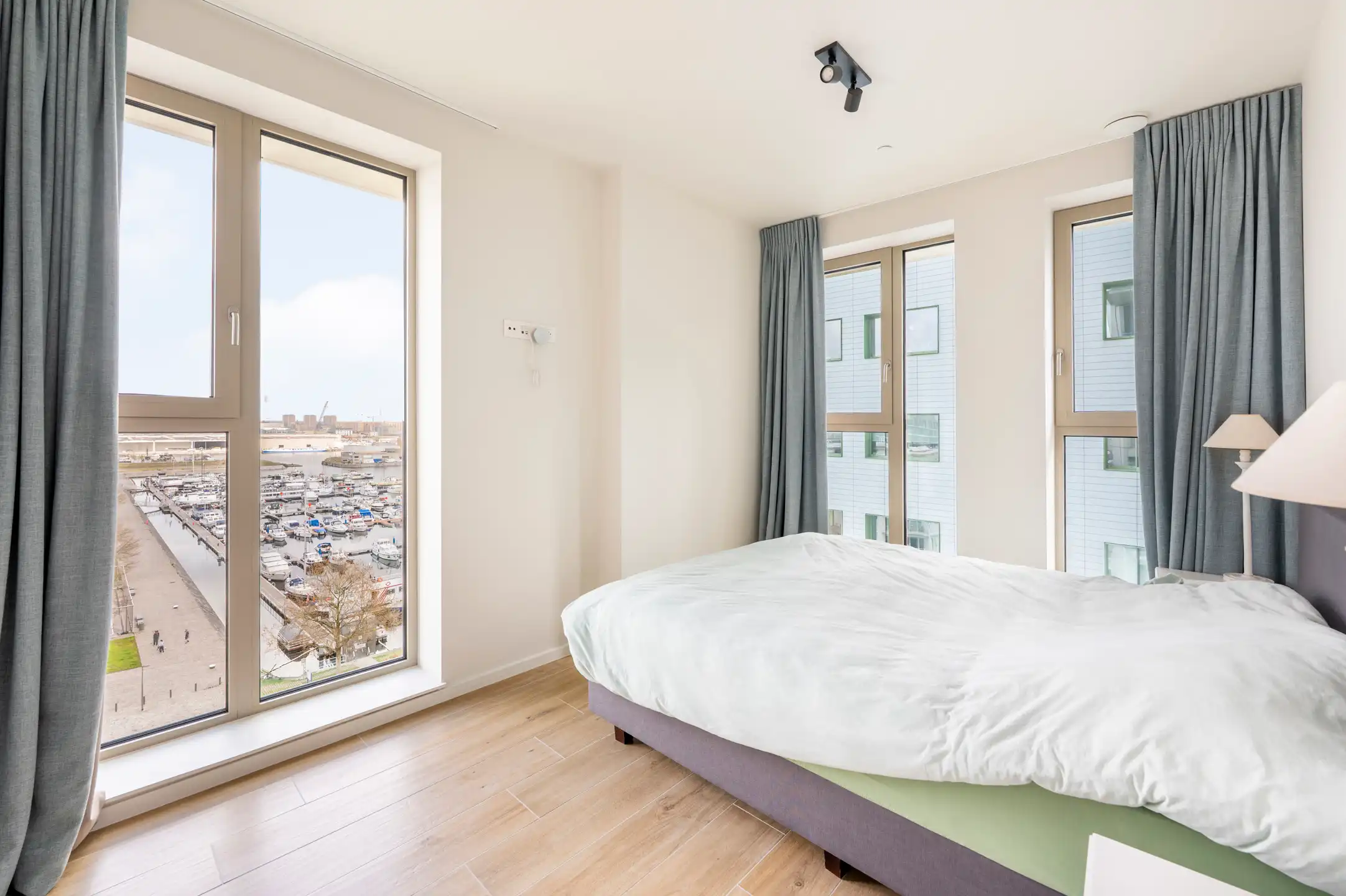 ANTWERPEN - panoramisch zicht op de jachthaven met 3 kamers foto 9
