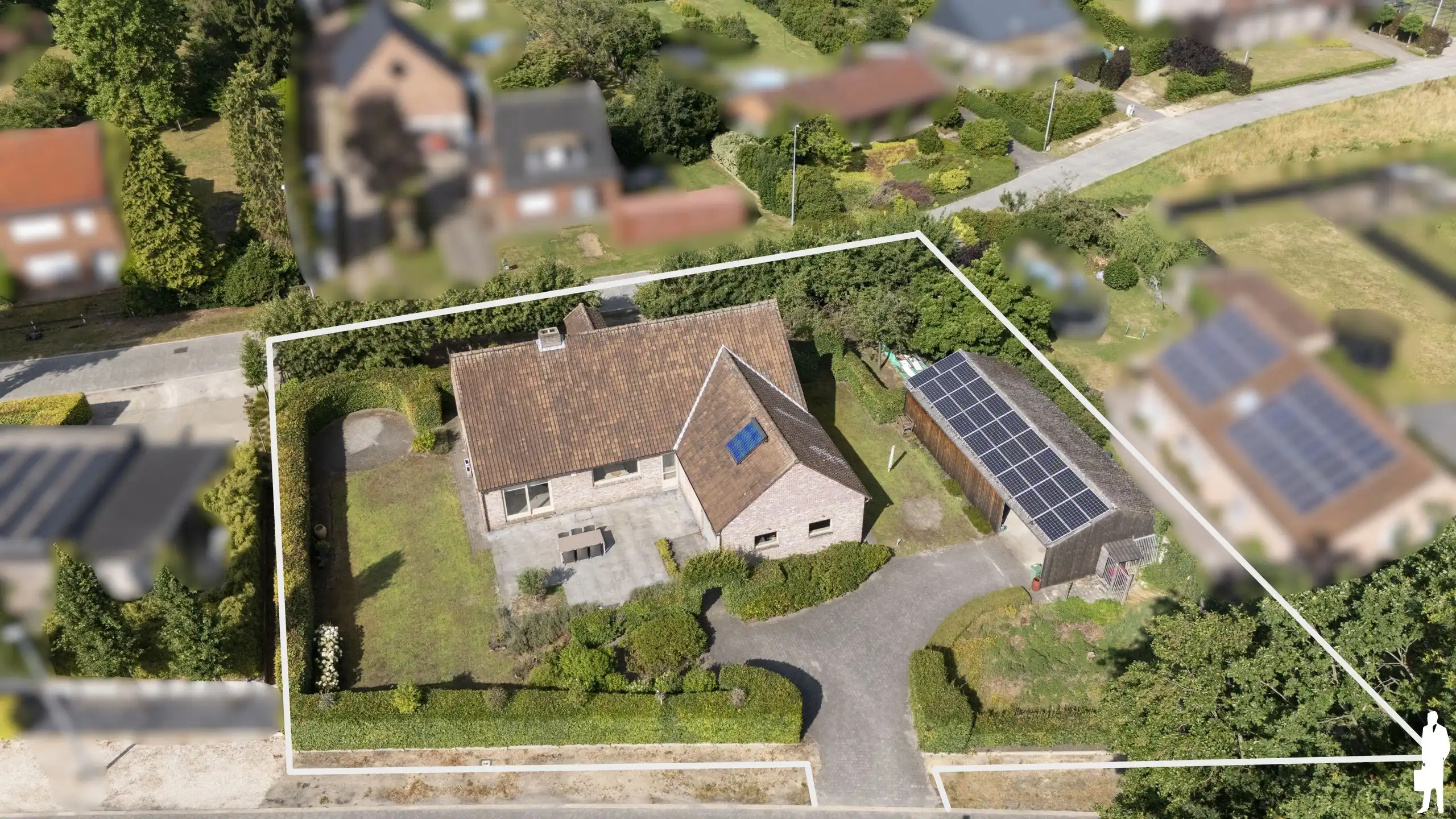 Ruime woning met 5 slpk. op ca. 16 are; uniek, groen gelegen foto 24