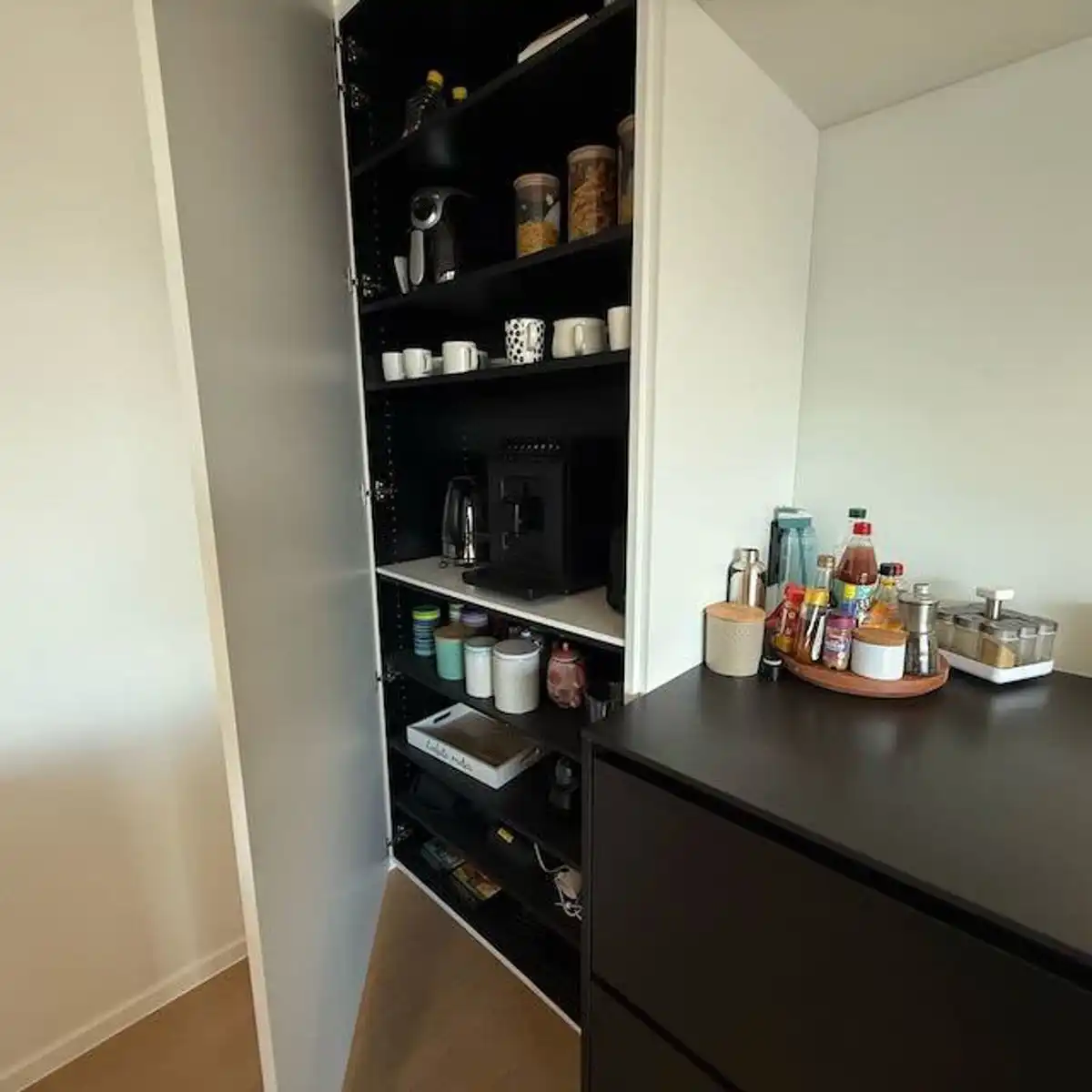 Luxueus appartement met riant terras en autostaanplaats foto 11