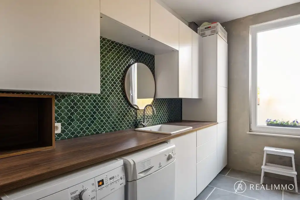Stijlvol gerenoveerde woning met loods aan de voet van de Kluis! foto 14