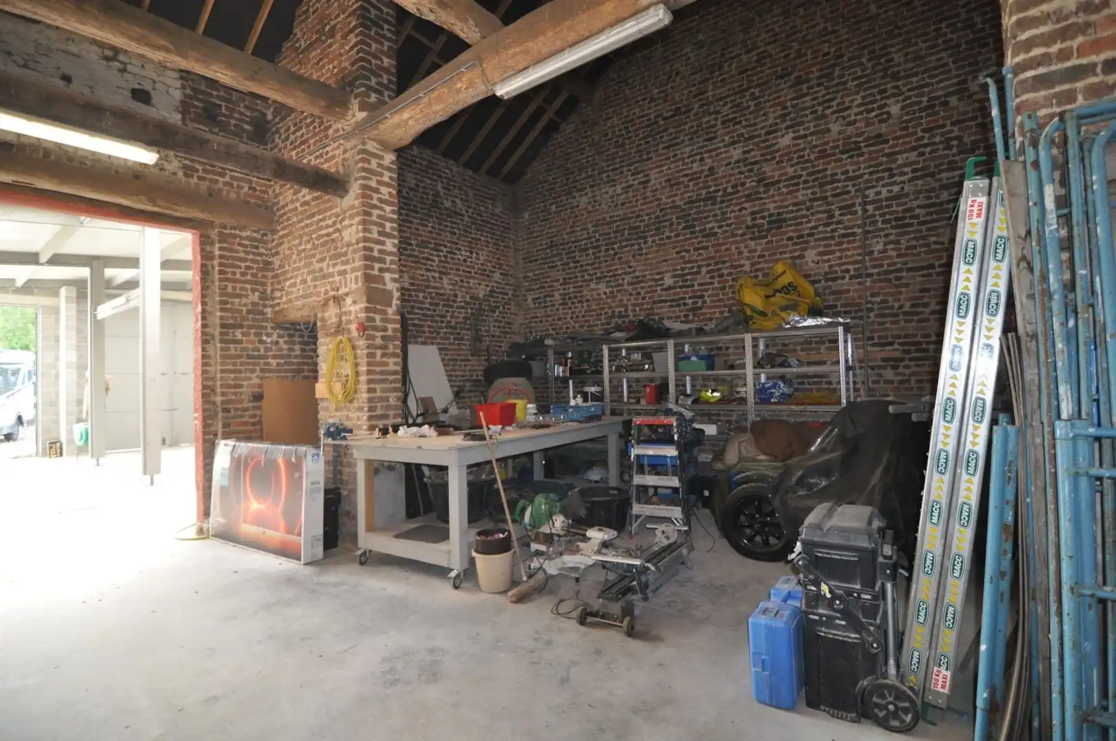 Vergunde opslag- en werkhal 150 m² foto 10