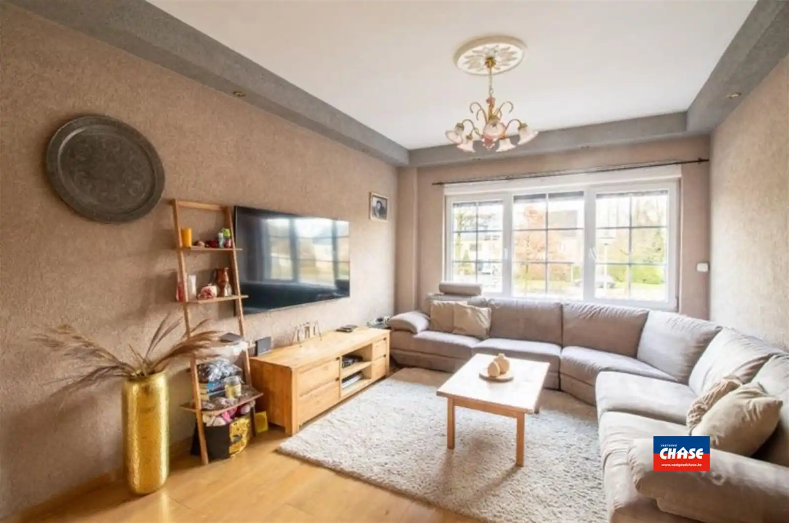 Instapklare bel-étage met 2 slpks, garage en tuin foto 9