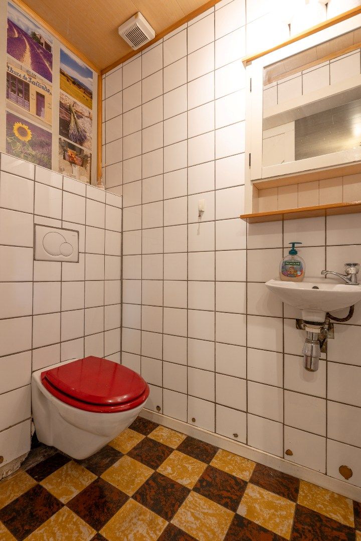 Vrijstaande woning met prachtige groene ligging te koop! foto 12