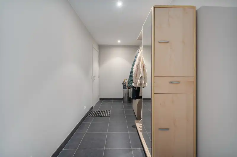 Roeselare-Centrum – Luxueus appartement met commerciële mogelijkheid foto 10