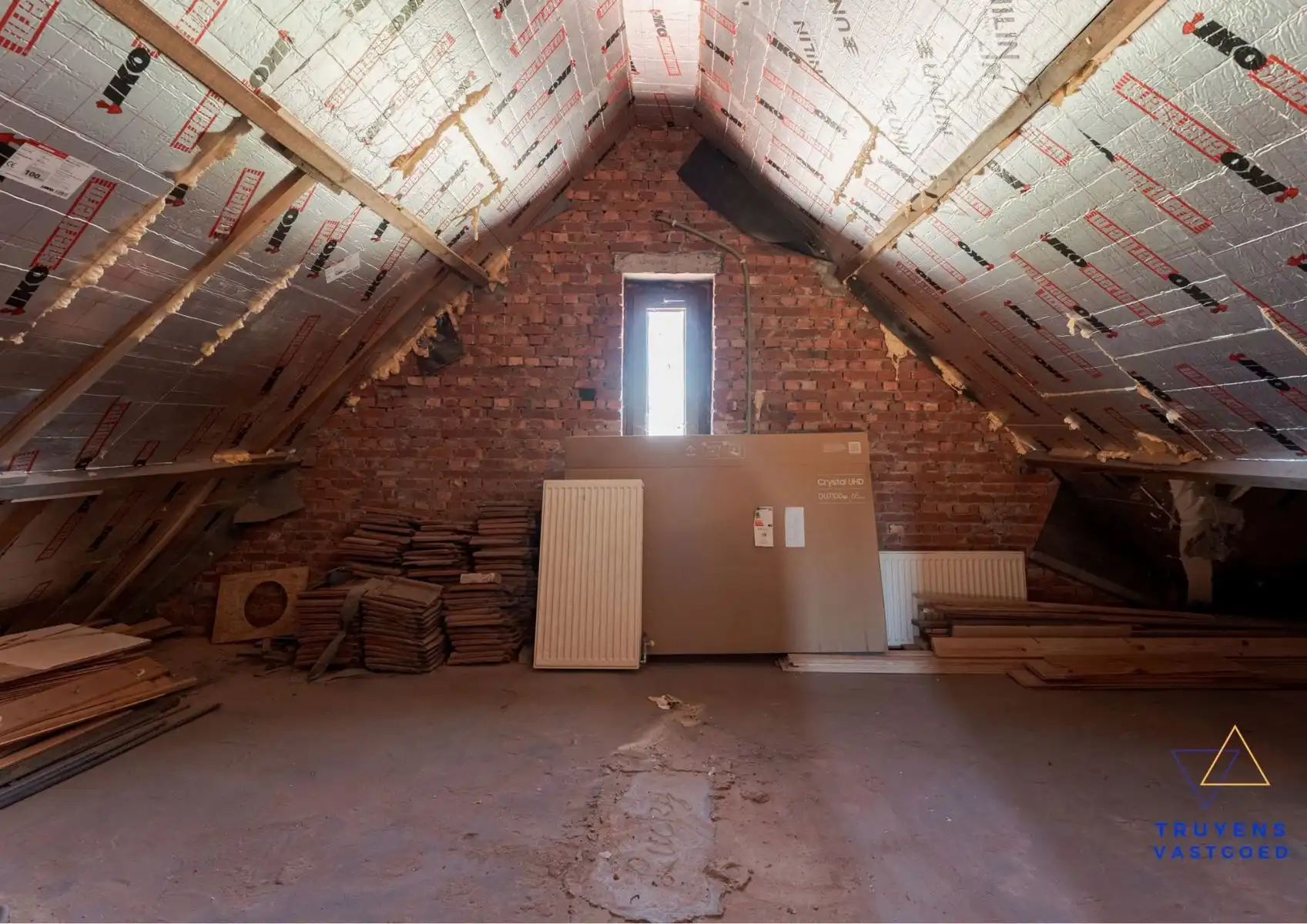 Gerenoveerde woning met 3 slaapkamers in een rustige buurt foto 23