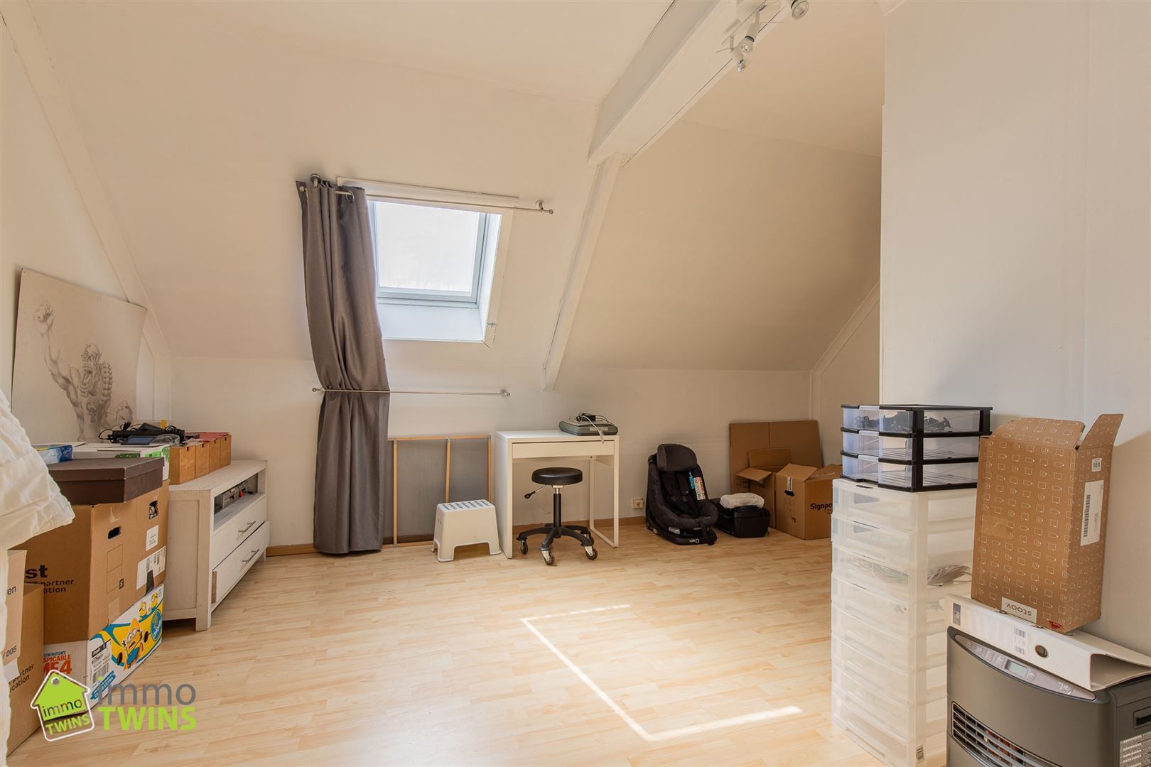 Halfopen bebouwing met karakter, comfort én een droomtuin! foto 14