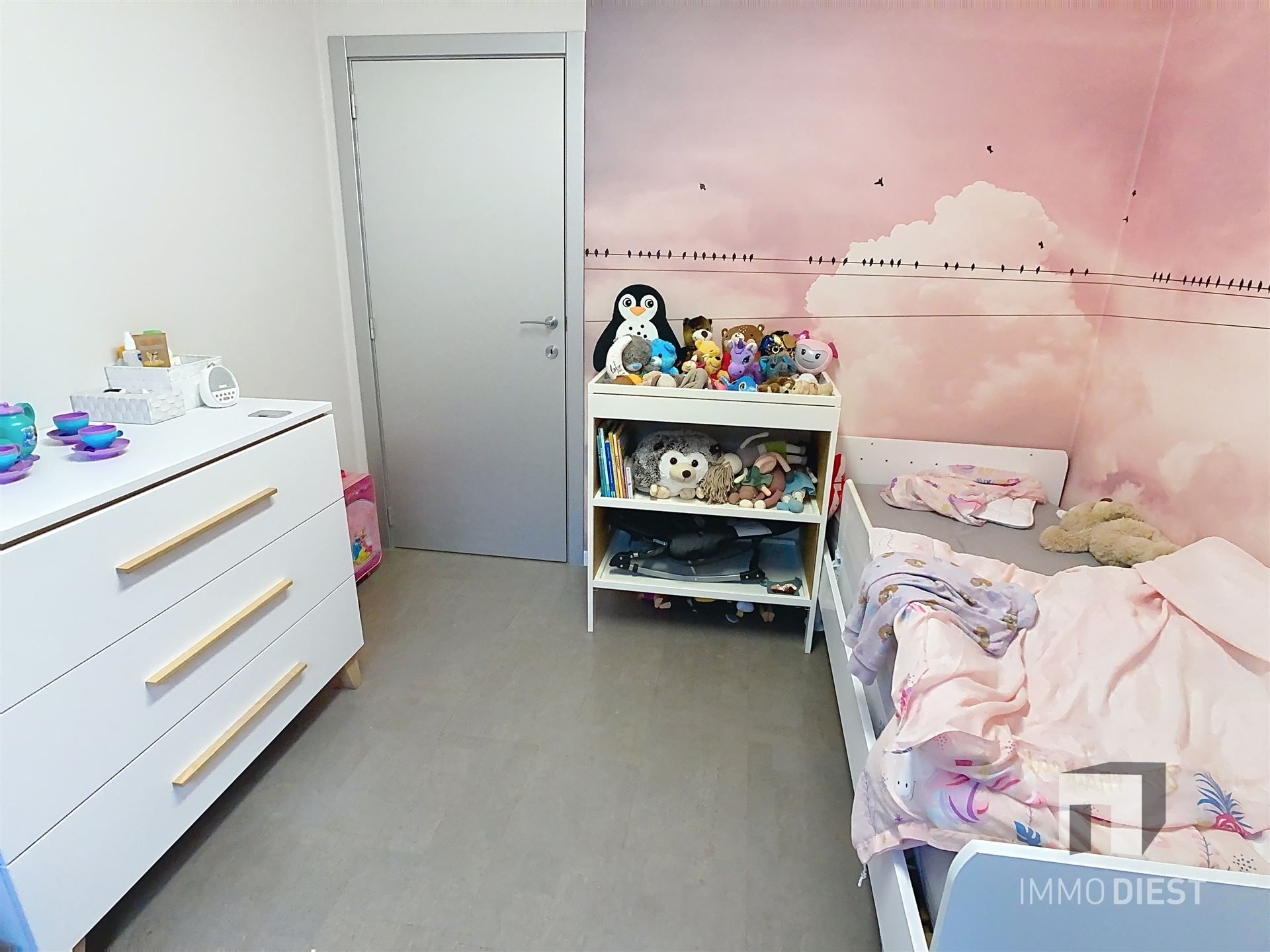 Ruime woning met 4 slaapkamers foto 15