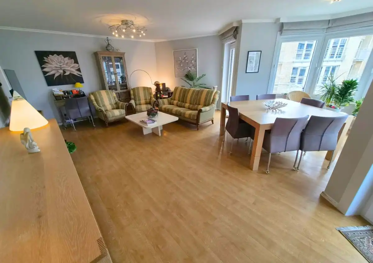 HOEKAPPARTEMENT MET ZIJDELINGS ZEEZICHT TE KOOP TE DE PANNE foto 6