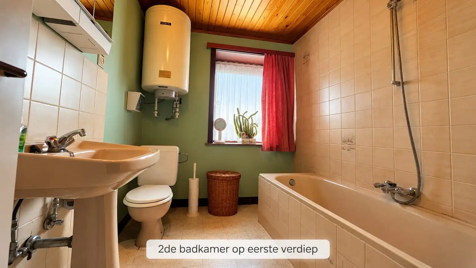 Ruime woning met 5 mogelijke slaapkamers, 2 badkamers, grote garage, ... 641 m² foto 17