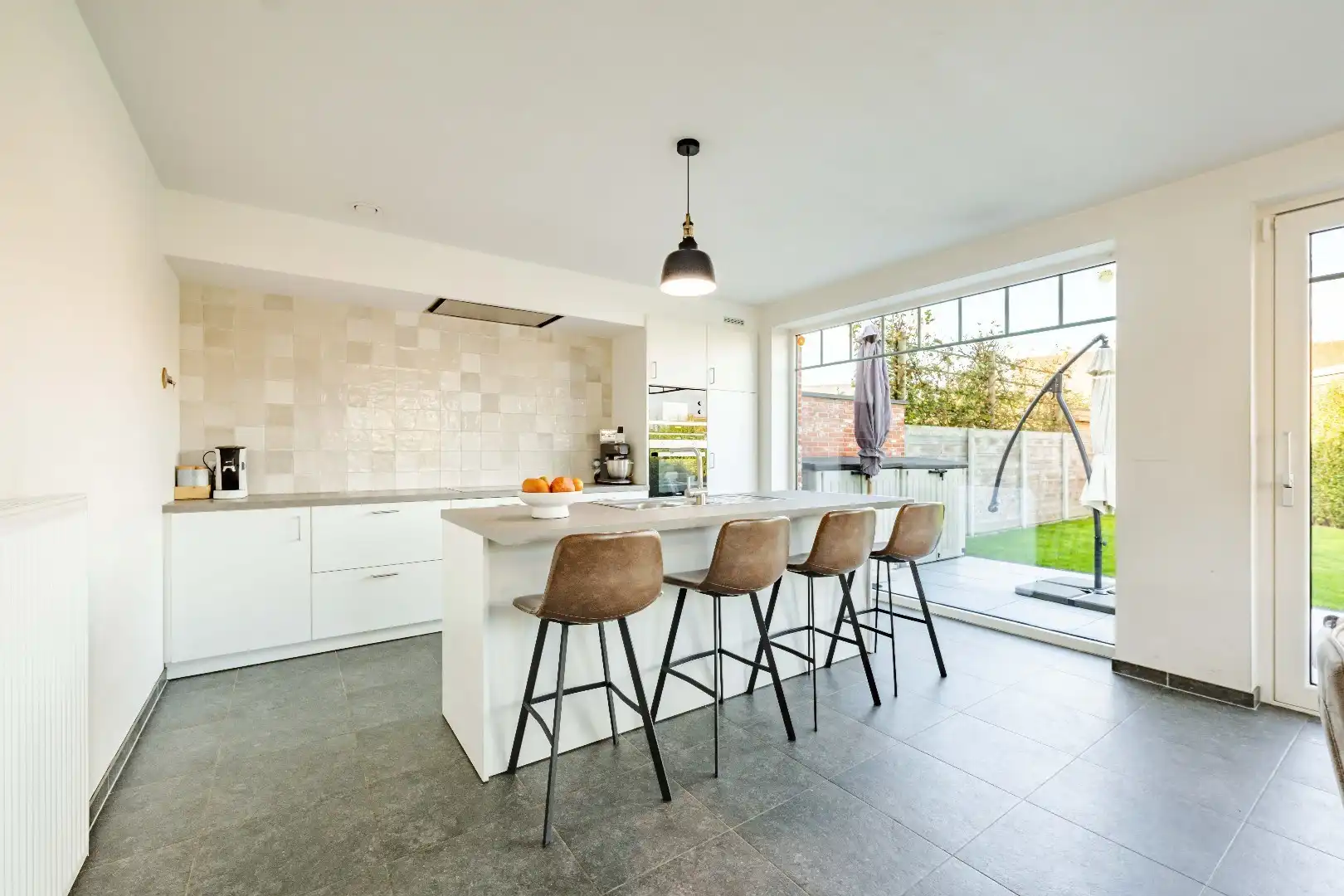 RECENTE HALF OPEN BEBOUWING MET TUIN | GARAGE | 3 SLPKS foto 7