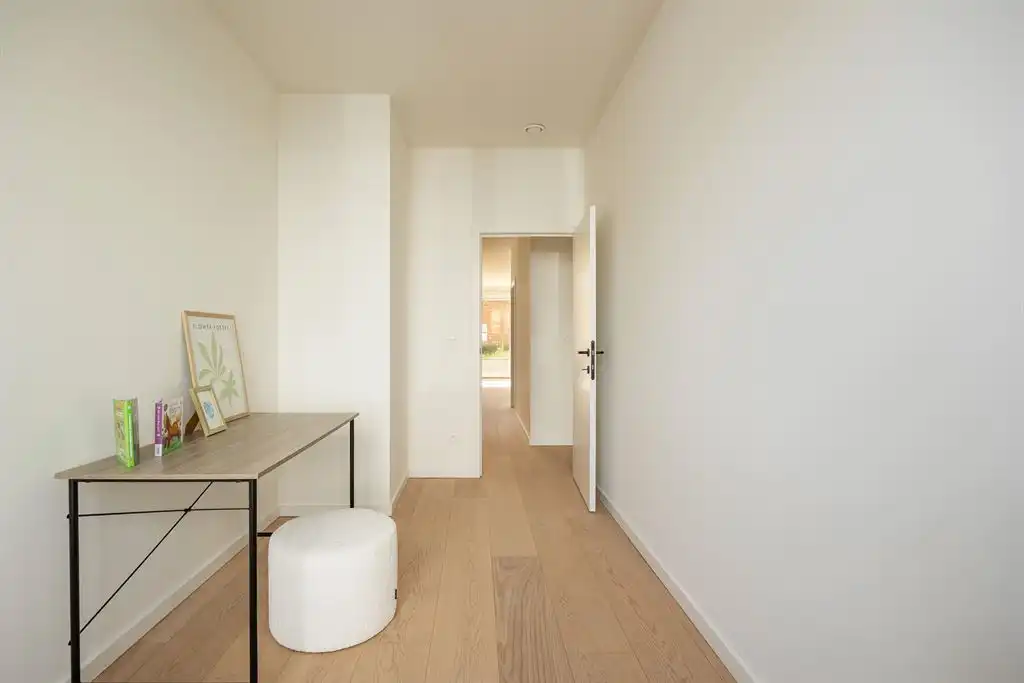 Gelijkvloers app met 3 slpk en tuin foto 12