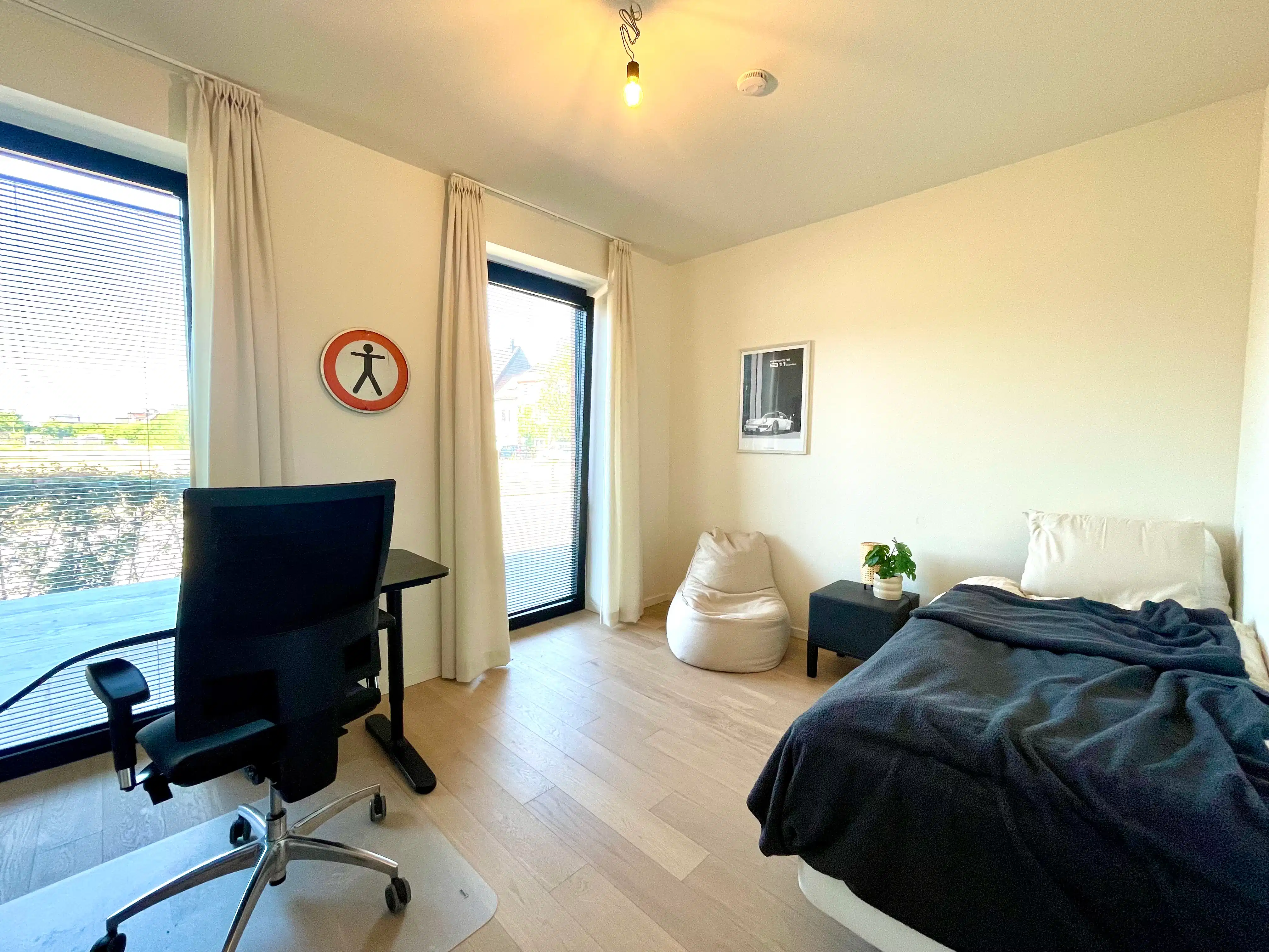Ruim appartement met 3 slaapkamers en 2 badkamers te Gent foto 11