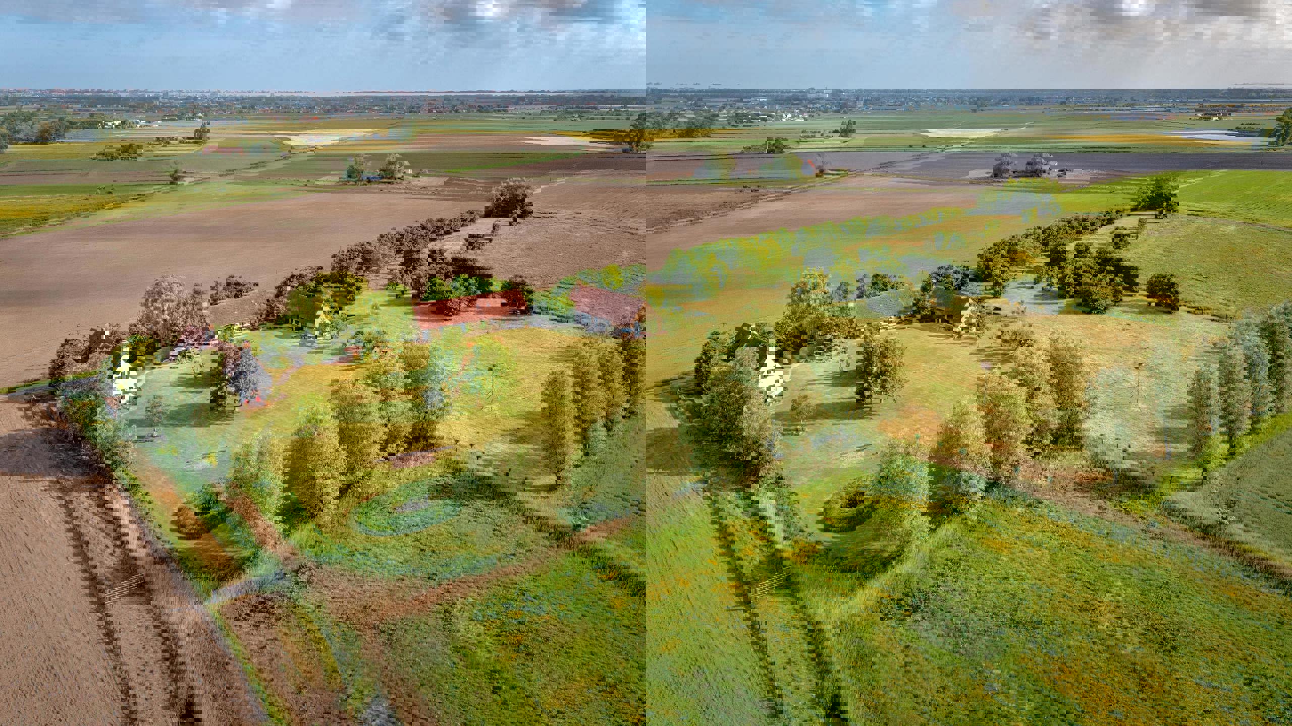 ()=>{if(producerUpdateValueVersion(node),producerAccessed(node),node.value===ERRORED)throw node.error;return node.value} 8340 Damme Oostkerke