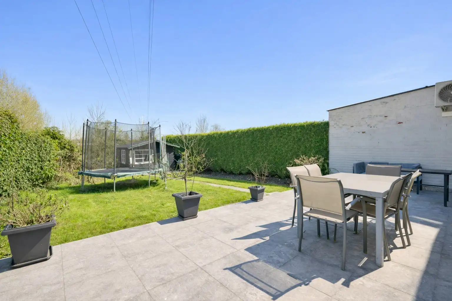 Gezellige woning in een residentiële woonwijk! foto 14