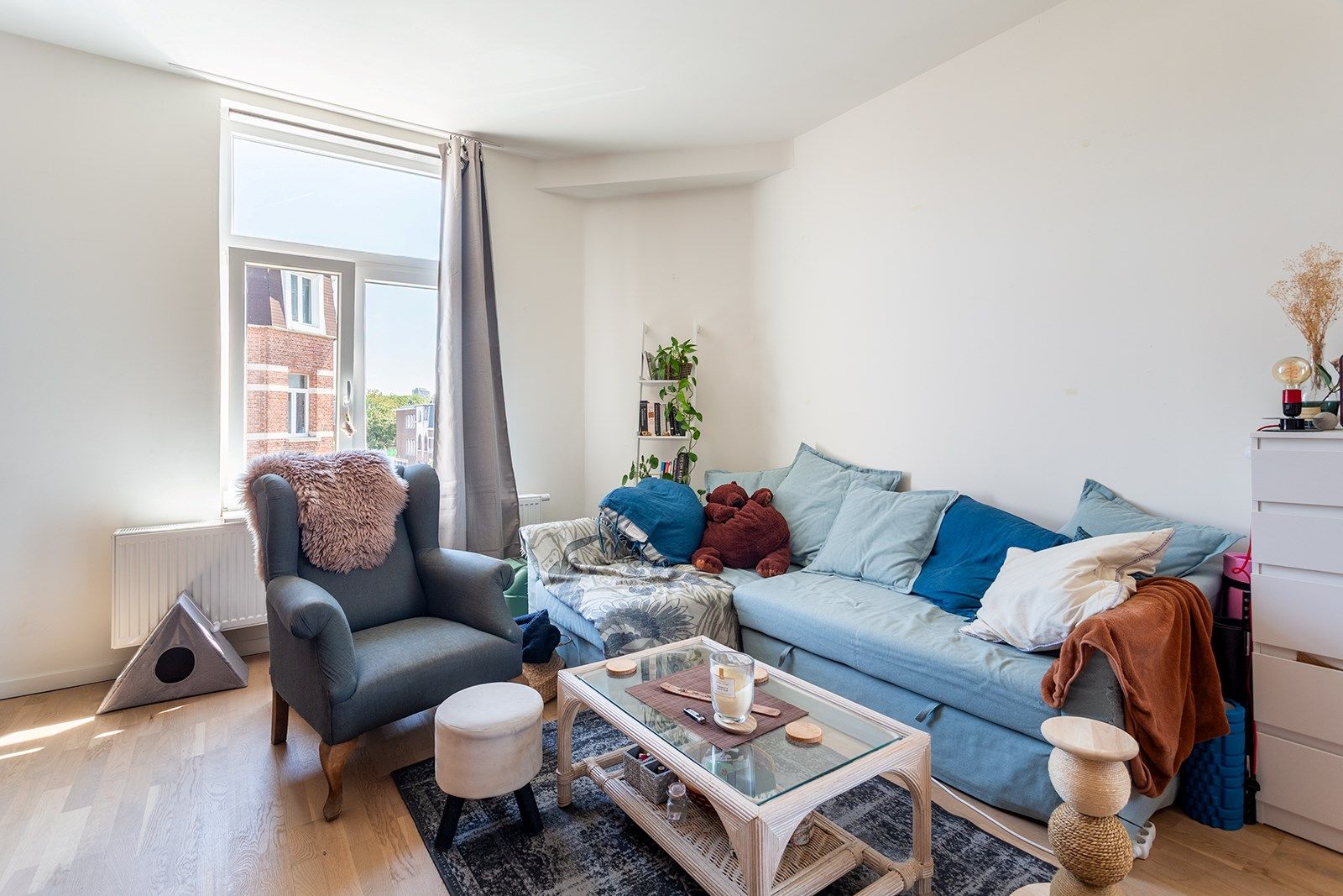 Lichtrijk hoek appartement met karakter!  foto 5