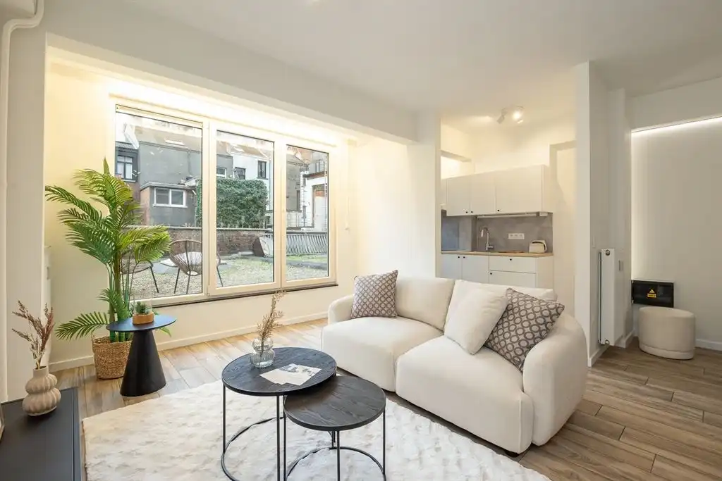 Instapklare studio met hoog rendement in zijstraat Italiëlei foto 3