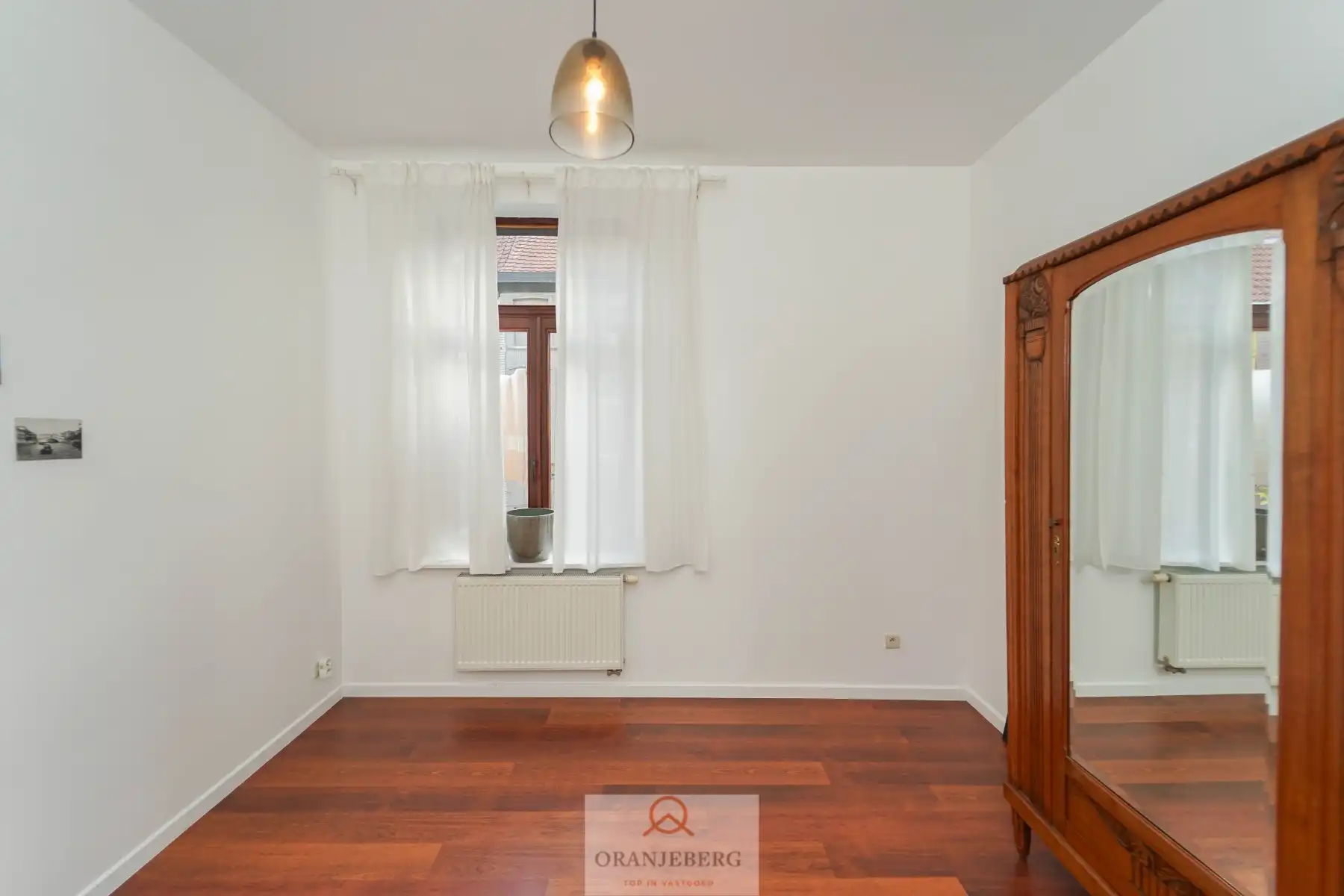 Charmante, gerenoveerde woning nabij Elyzeese Velden foto 17