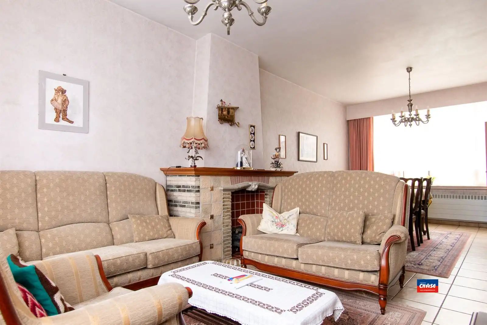 Halfopen bebouwing met 3 slaapkamers, tuin + 3 garageboxen foto 5