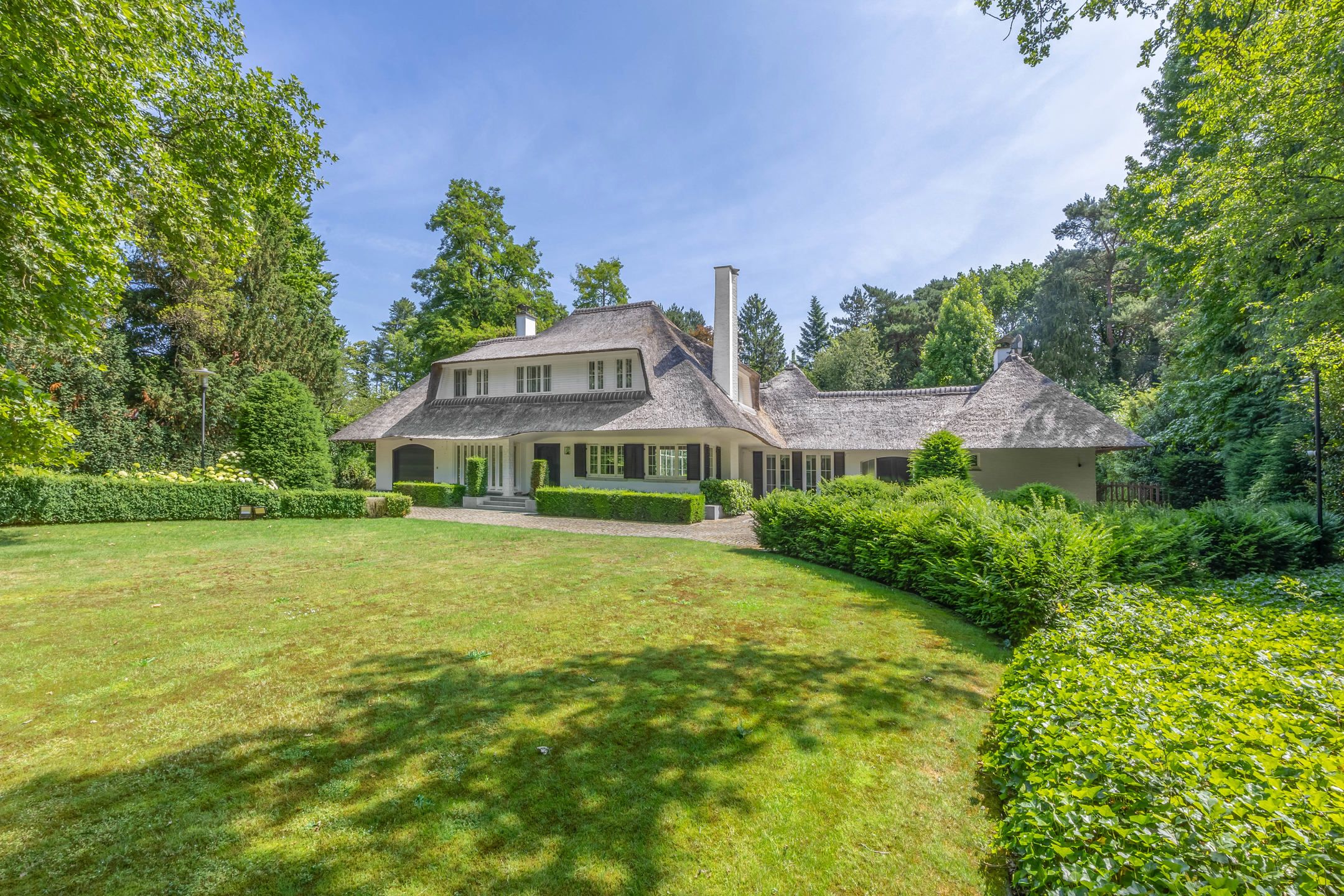 Instapklare villa op een riant perceel van 3.750 m² foto 42