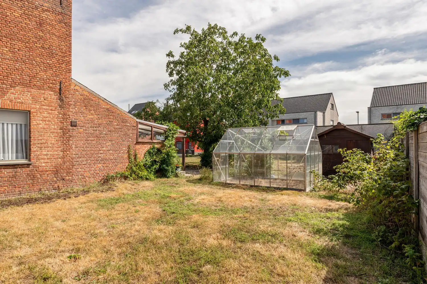 PRACHTIG GELEGEN WONING VLAK BIJ CENTRUM BONHEIDEN foto 24