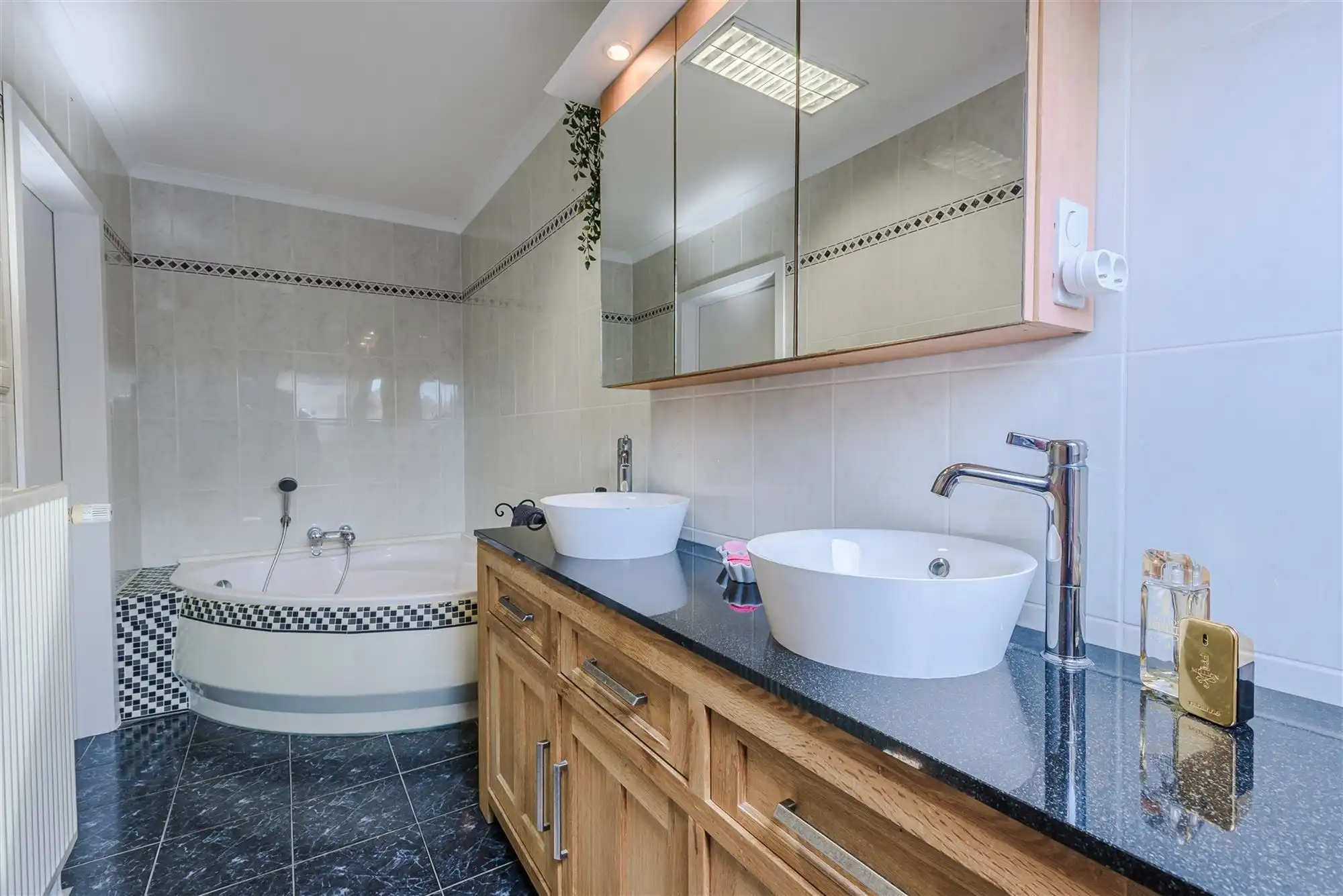 Vrijstaande woning op 763 m² met veranda en zonnige tuin  foto 25
