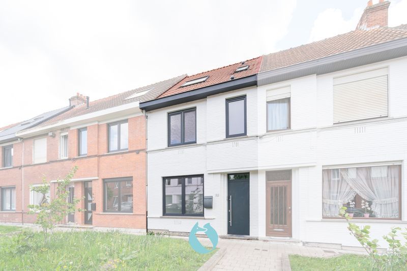 Instapklare woning met A-label nabij het UZ Gent foto {{pictureIndex}}