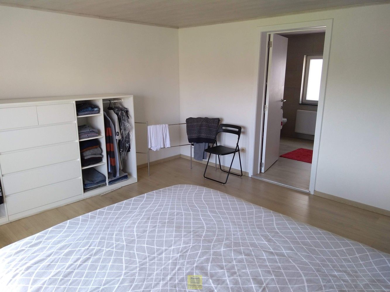 Woning met terras en tuintje! foto 13