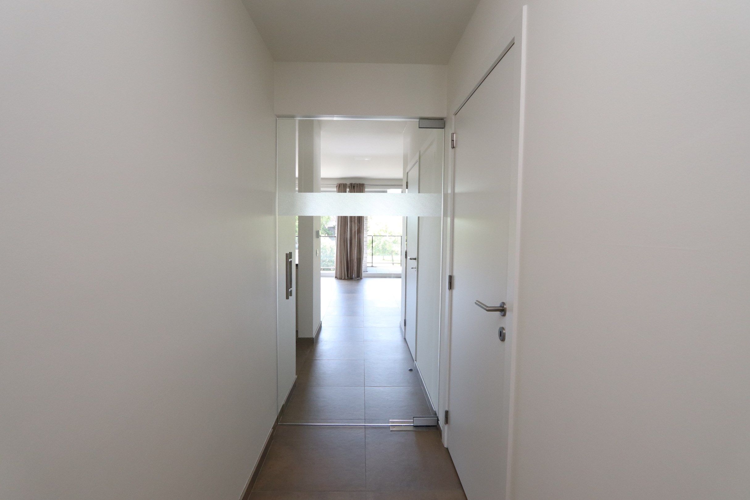 PRACHTIG NIEUWBOUWAPPARTEMENT foto 2