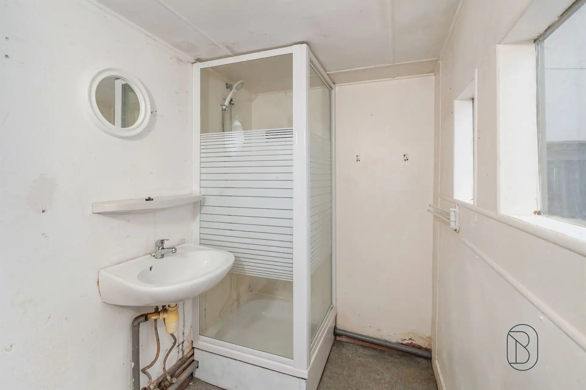 Te renoveren woning in centrum Lessines. foto 9