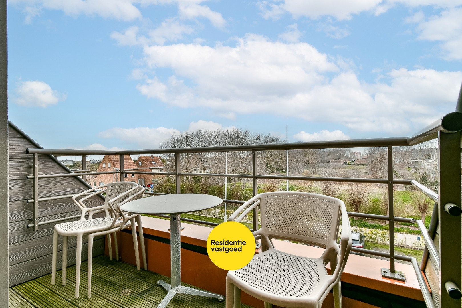 Vernieuwd gemeubeld vakantieappartement foto 10