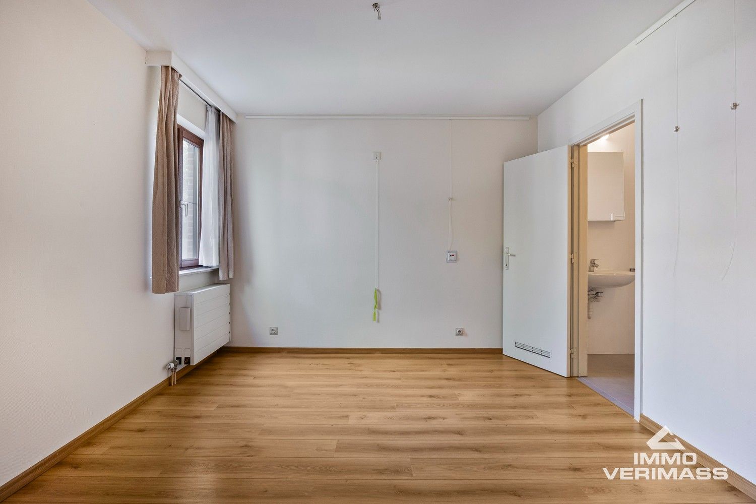 Instapklare, gerenoveerde serviceflat in een rustige en groene omgeving foto 9