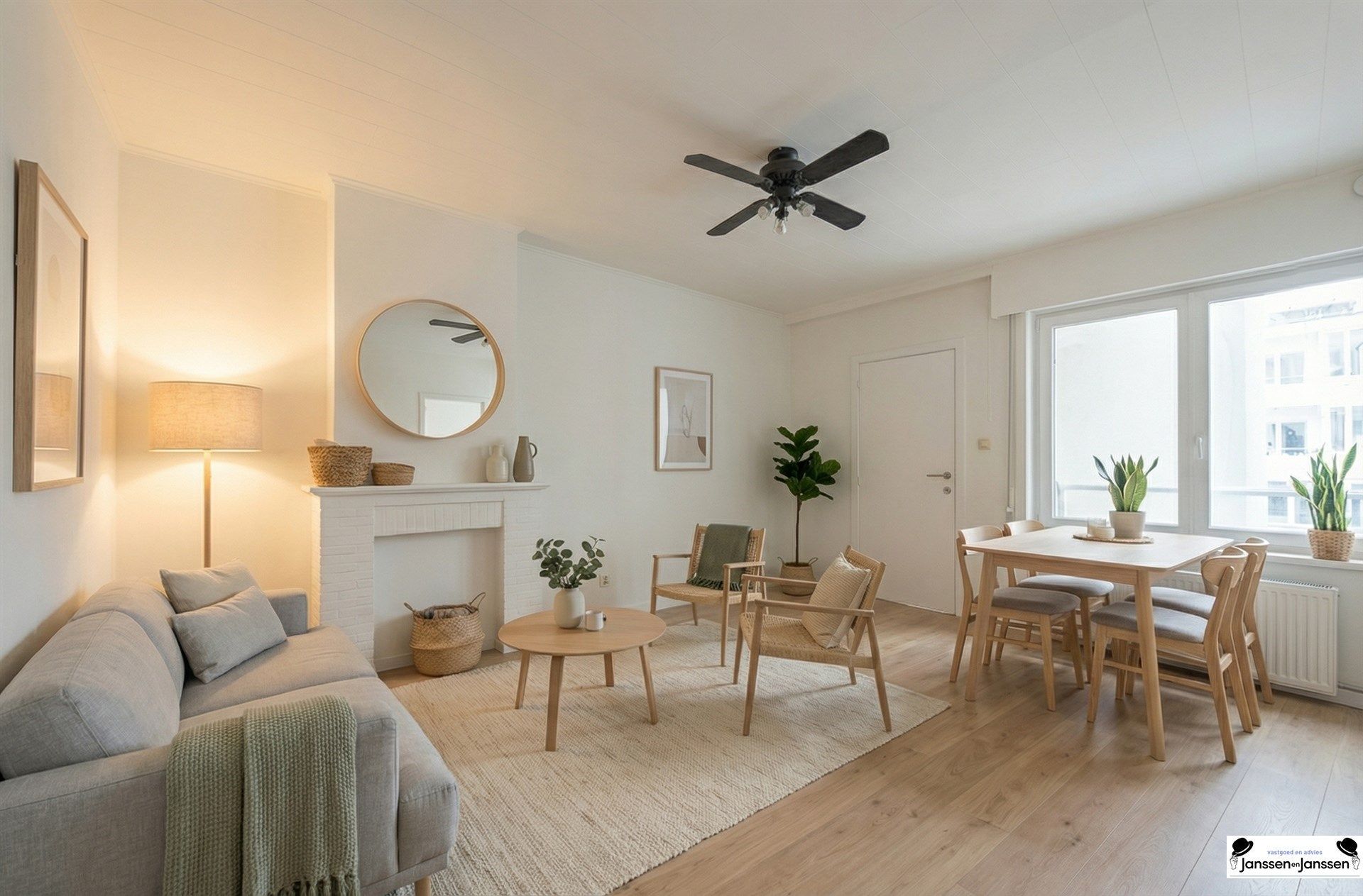 Ruim Instapklaar Appartement op de Zeedijk foto 3