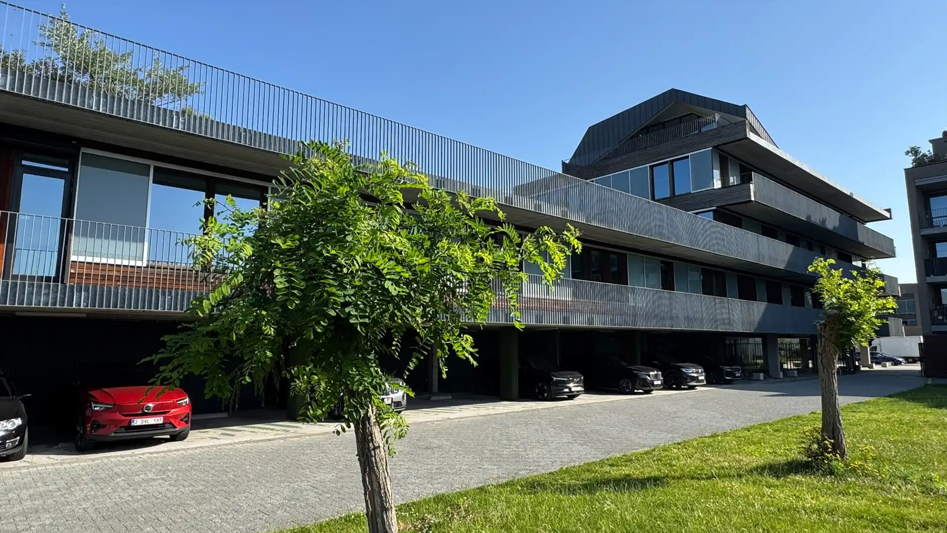 Moderne kantoren te huur nabij oprit R4 in Gent foto 2